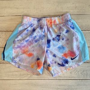 Nike Dri-FIT Tempo Tie-Dye Shorts (Kids - Large)